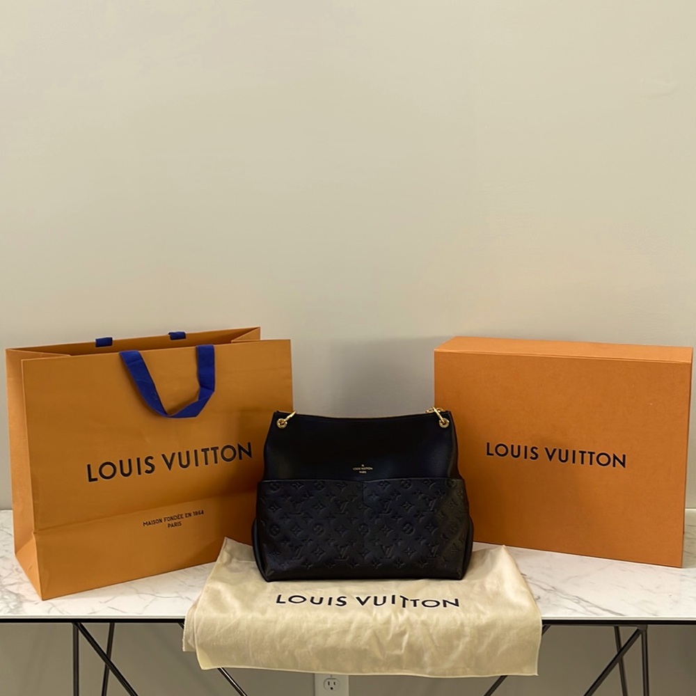 Louis Vuitton Maida Hobo Empreinte
